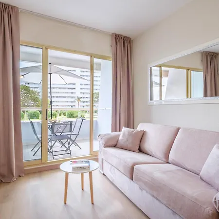 Marina Baie Des Anges 빌뇌브루베