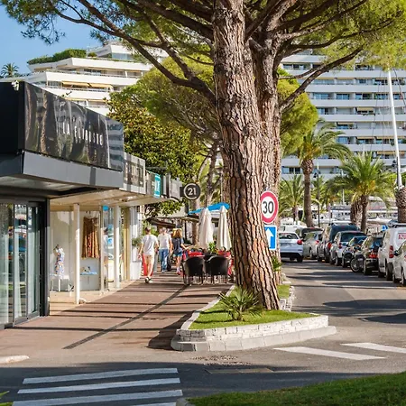 Marina Baie Des Anges 아파트