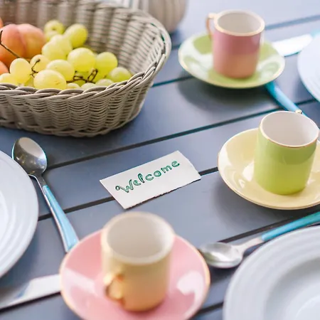 Marina Baie Des Anges * 빌뇌브루베